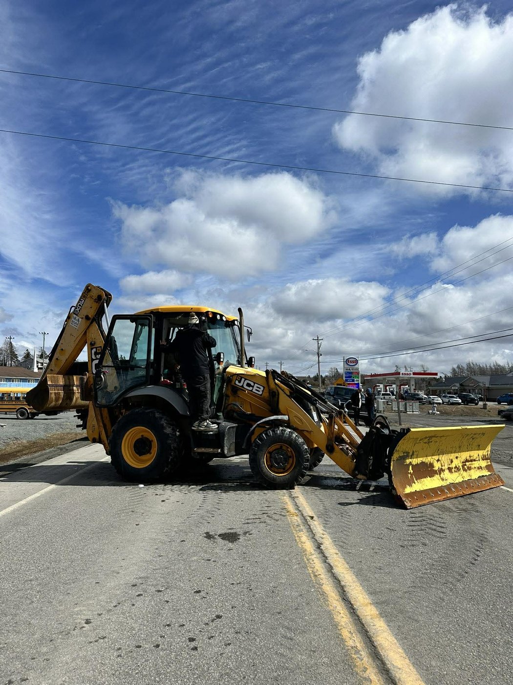 N.S. premier blasts First Nation highway blockades, calls for RCMP to be respected | iN420 N.S. premier blasts First Nation highway blockades, calls for RCMP to be respected | iN420