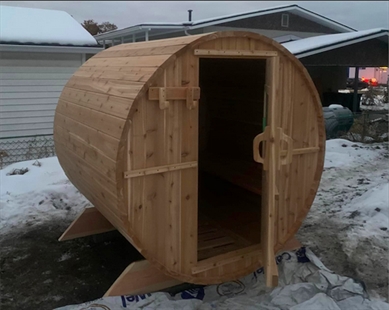Out of boredom was born the Okanagan barrel sauna | iNhome Out of boredom was born the Okanagan barrel sauna | iNhome