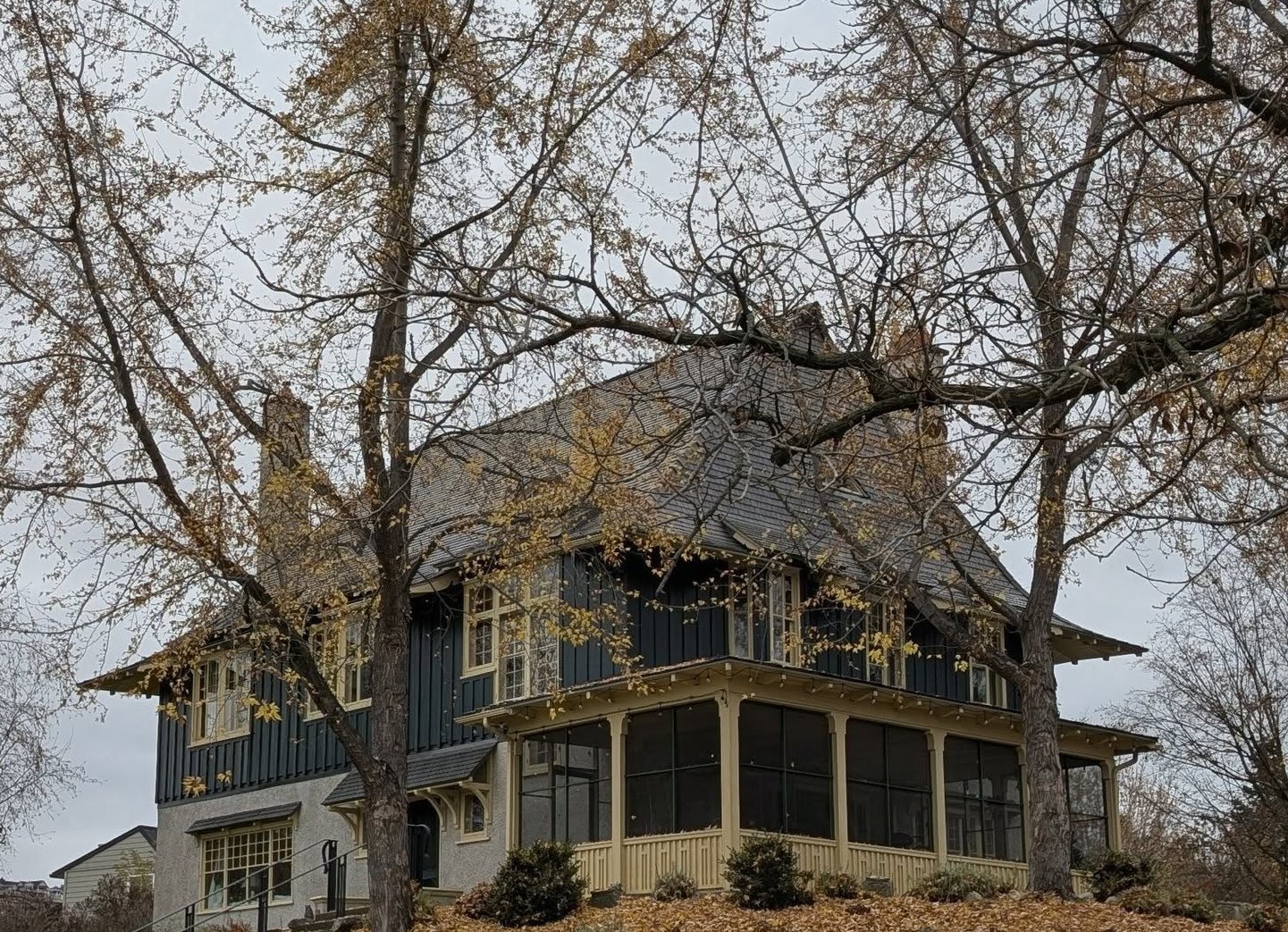 iN PHOTOS: A peek inside the historical Mackie Lake House in Coldstream | iNhome iN PHOTOS: A peek inside the historical Mackie Lake House in Coldstream | iNhome