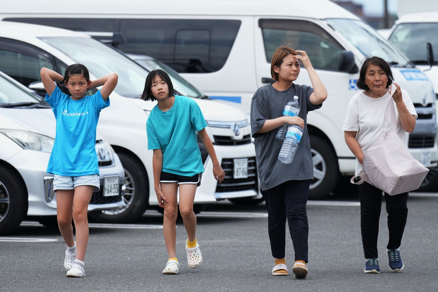 Hope dwindles for rescue in southwestern Japan quake as death toll climbs to 25 | iNhome