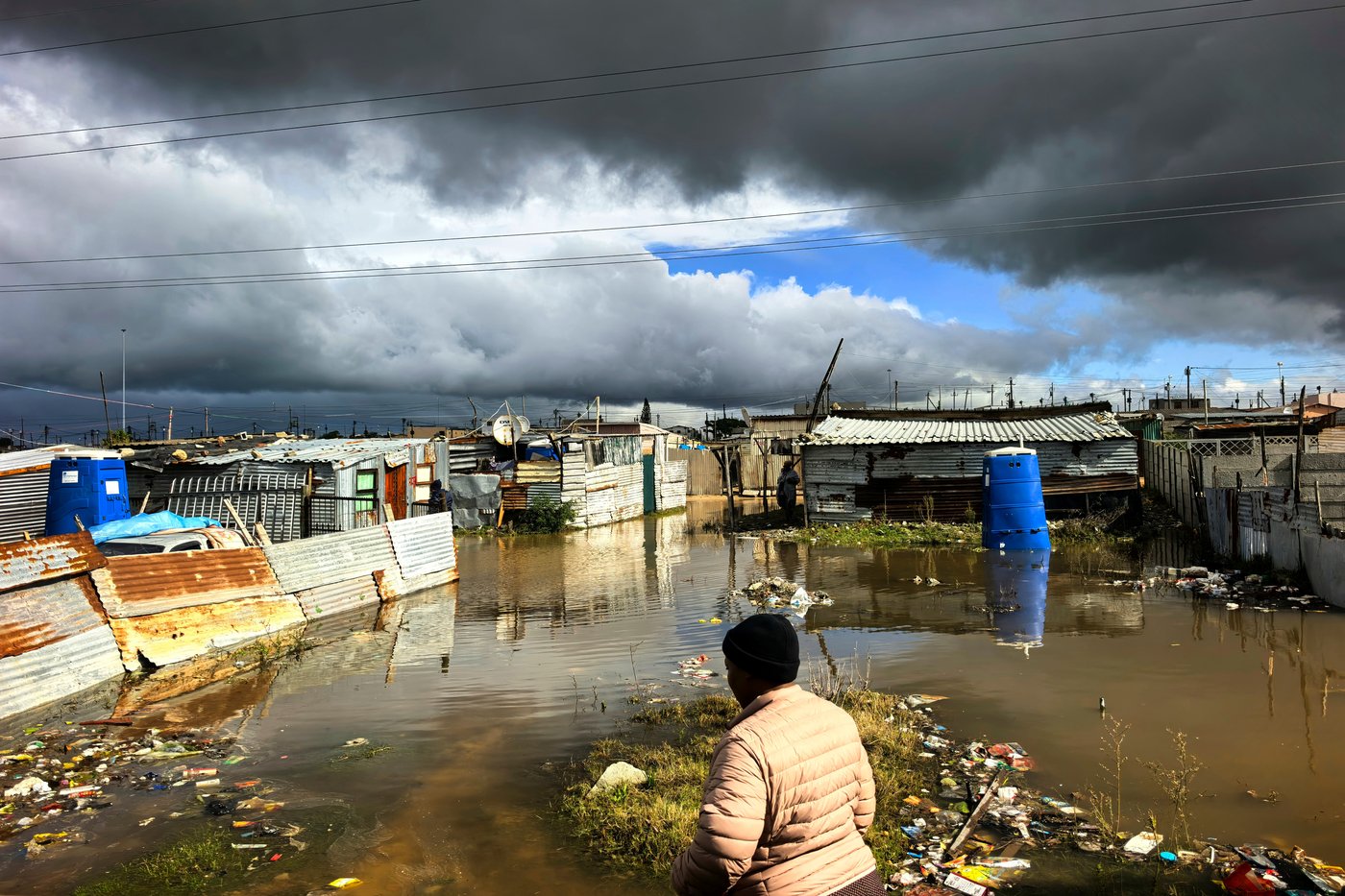 South Africa declares natural disaster as flooding kills at least 10 | iNhome South Africa declares natural disaster as flooding kills at least 10 | iNhome