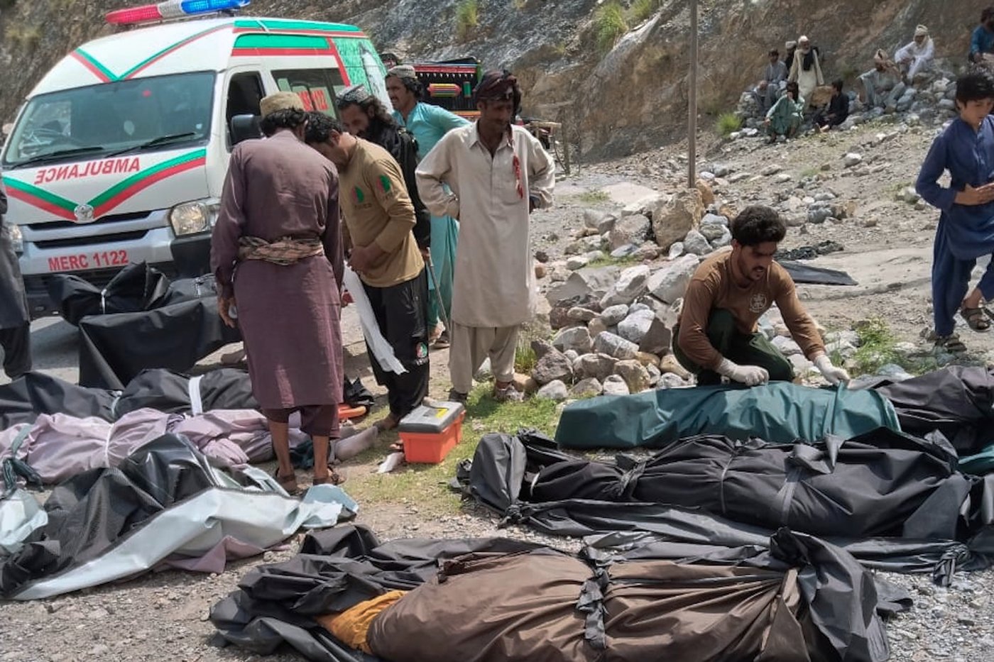 Overcrowded bus plunges into ravine in southwest Pakistan, killing 40 passengers | iNwheels Overcrowded bus plunges into ravine in southwest Pakistan, killing 40 passengers | iNwheels