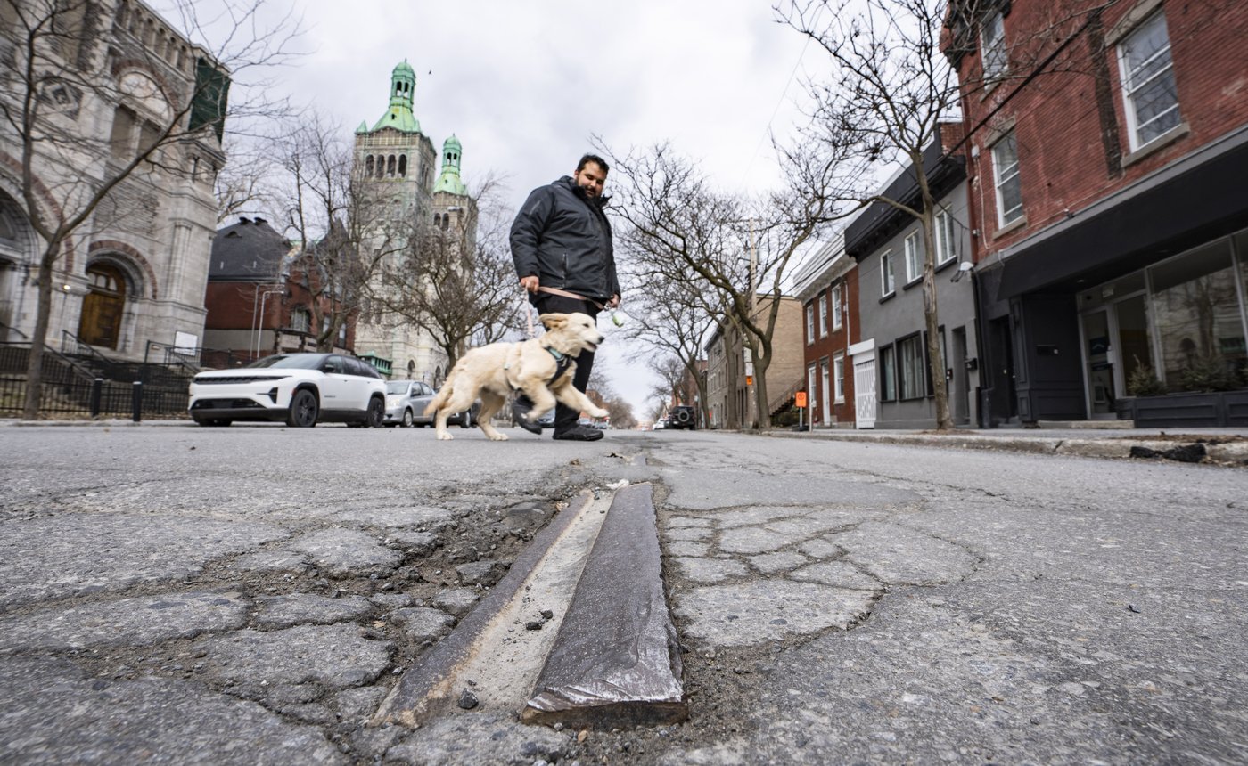 Montreal streetcar tracks still pop up from pavement decades after last tram retired | iNwheels Montreal streetcar tracks still pop up from pavement decades after last tram retired | iNwheels