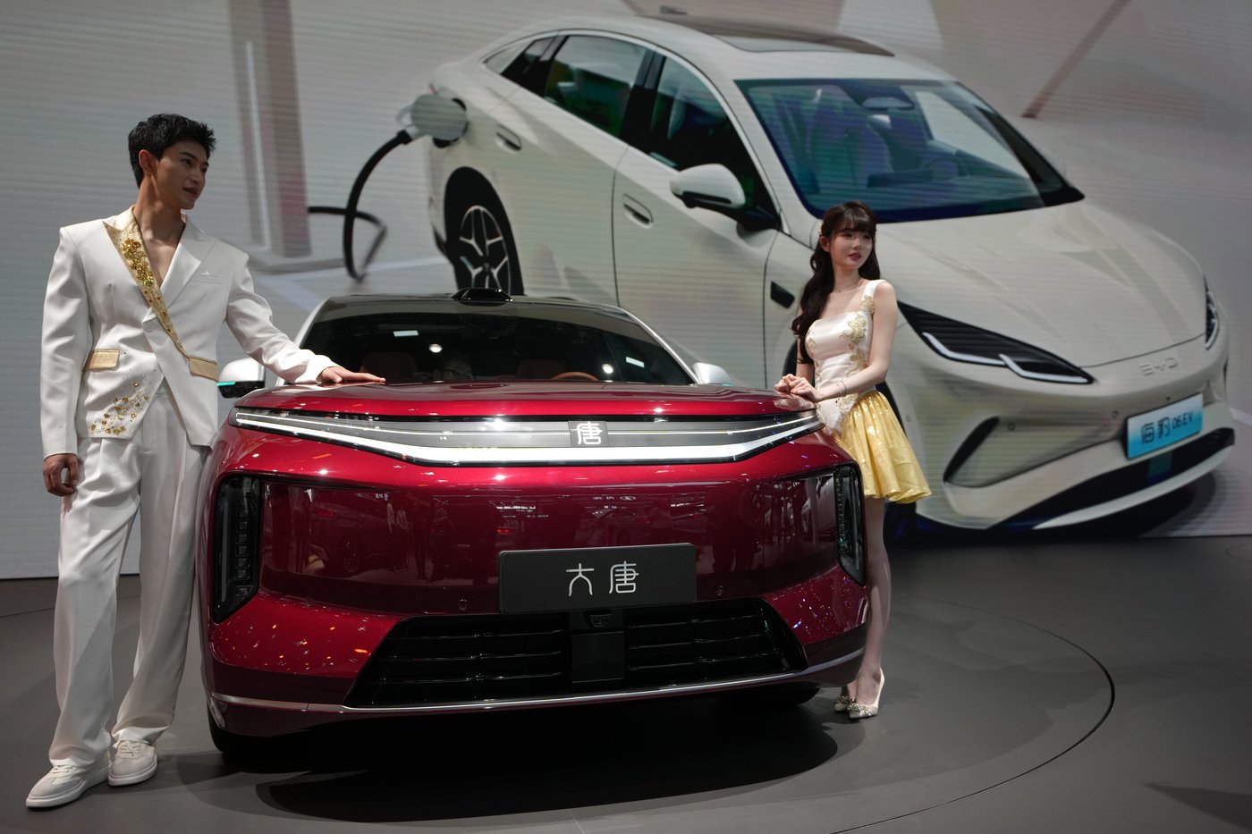 Connected vehicle data 'can have intelligence value' to adversaries: federal document | iNwheels Connected vehicle data 'can have intelligence value' to adversaries: federal document | iNwheels