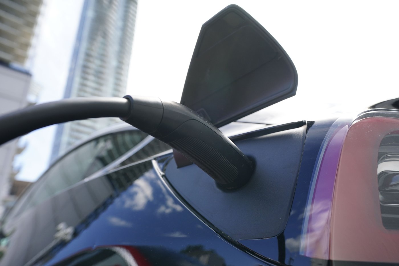 Quebec premier dismisses Doug Ford's concerns over province's EV targets | iNwheels
