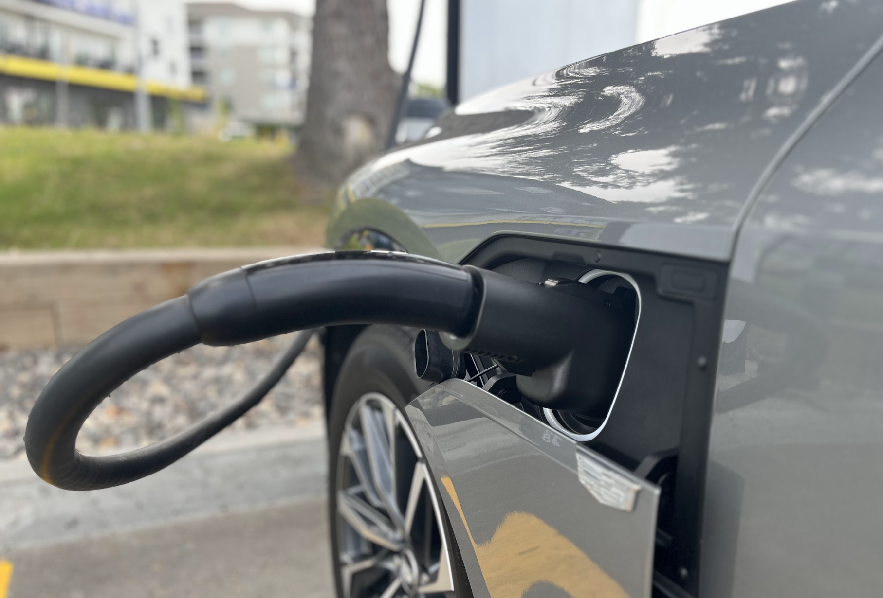 EV owners smiling with gas prices more than $2 in Okanagan, Kamloops | iNwheels EV owners smiling with gas prices more than $2 in Okanagan, Kamloops | iNwheels