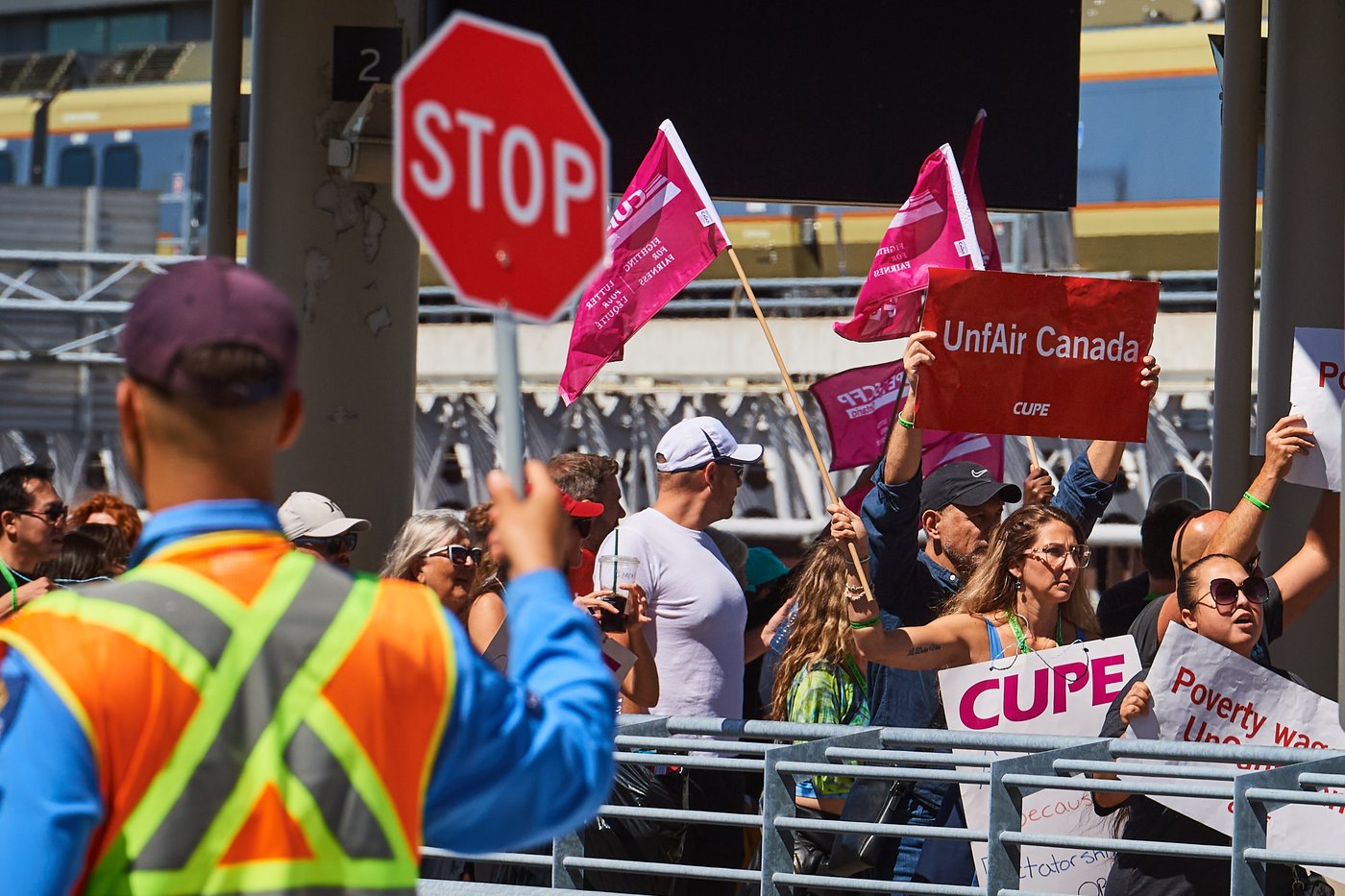 In the news today: labour code changes, ex-envoy on U.S. trade, MapQuest bucks Trump | iNwheels