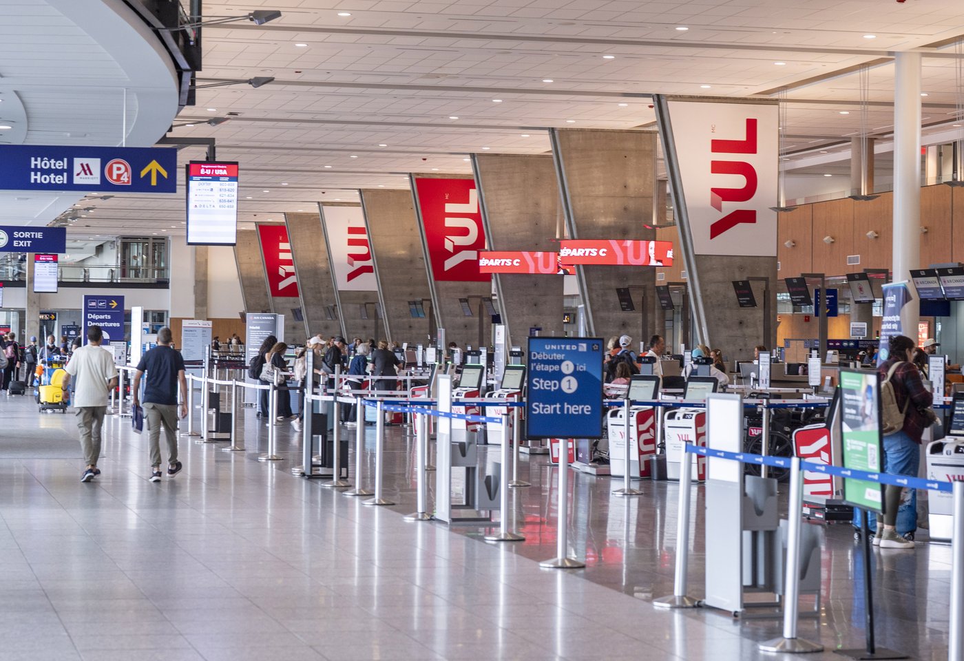 Ground crew worker dies after being struck by a plane in Montreal | iNwheels Ground crew worker dies after being struck by a plane in Montreal | iNwheels