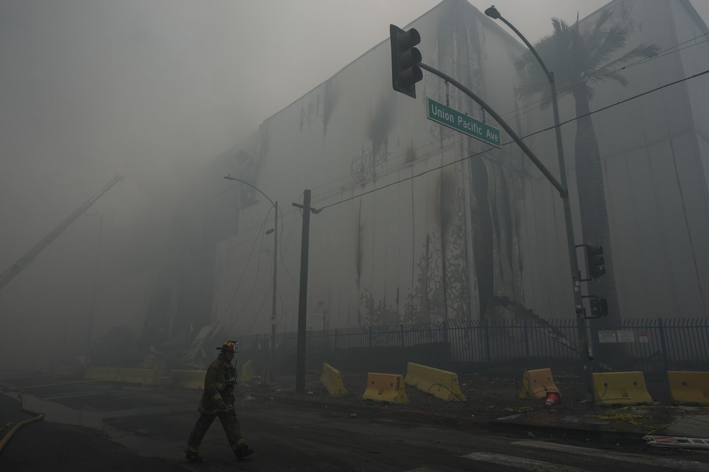 LA Mayor Bass declares emergency to secure resources to help fight warehouse fire | iNwheels