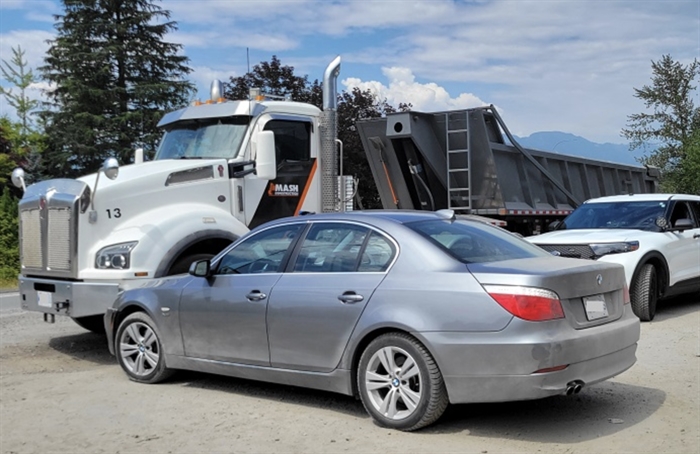 BC teen earns $1,800 in fines after crashing into parked dump truck | iNwheels
