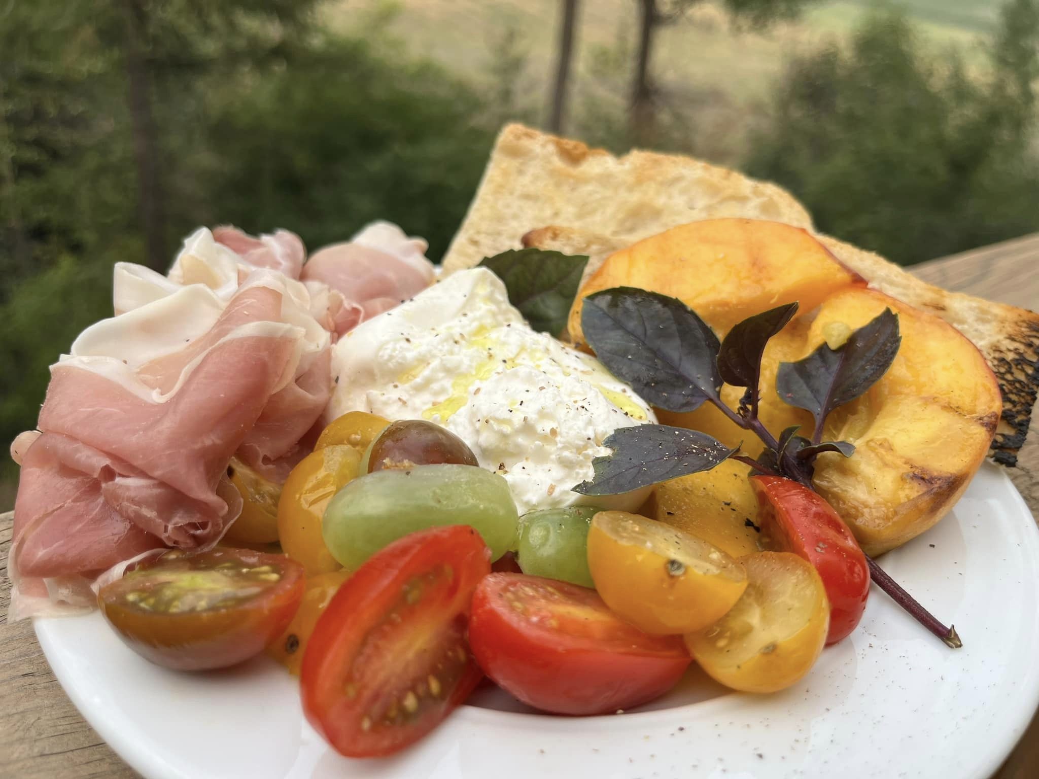 Entrepreneur spreads her love of locally-sourced charcuterie to Penticton | iNwine Entrepreneur spreads her love of locally-sourced charcuterie to Penticton | iNwine