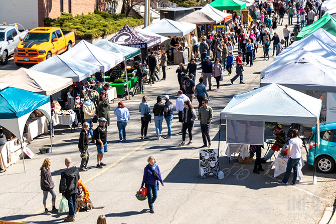 B.C. farmers’ markets hoping online deliveries will offset market closures during COVID-19 | iNwine B.C. farmers’ markets hoping online deliveries will offset market closures during COVID-19 | iNwine