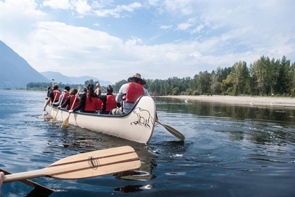 iN WINE: New Water to Wine tour combines indigenous history, paddling, and wine | iNwine iN WINE: New Water to Wine tour combines indigenous history, paddling, and wine | iNwine