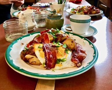 Comfort fooding around Vancouver | iNwine Comfort fooding around Vancouver | iNwine