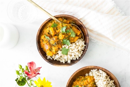 iNwine Weekend Recipe: OH SHE GLOWS cozy butternut sweet potato & red lentil stew | iNwine