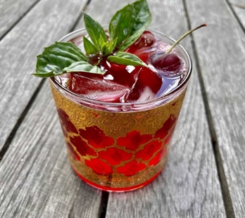 It’s getting hot out there, it’s time for a cool cocktail | iNwine
