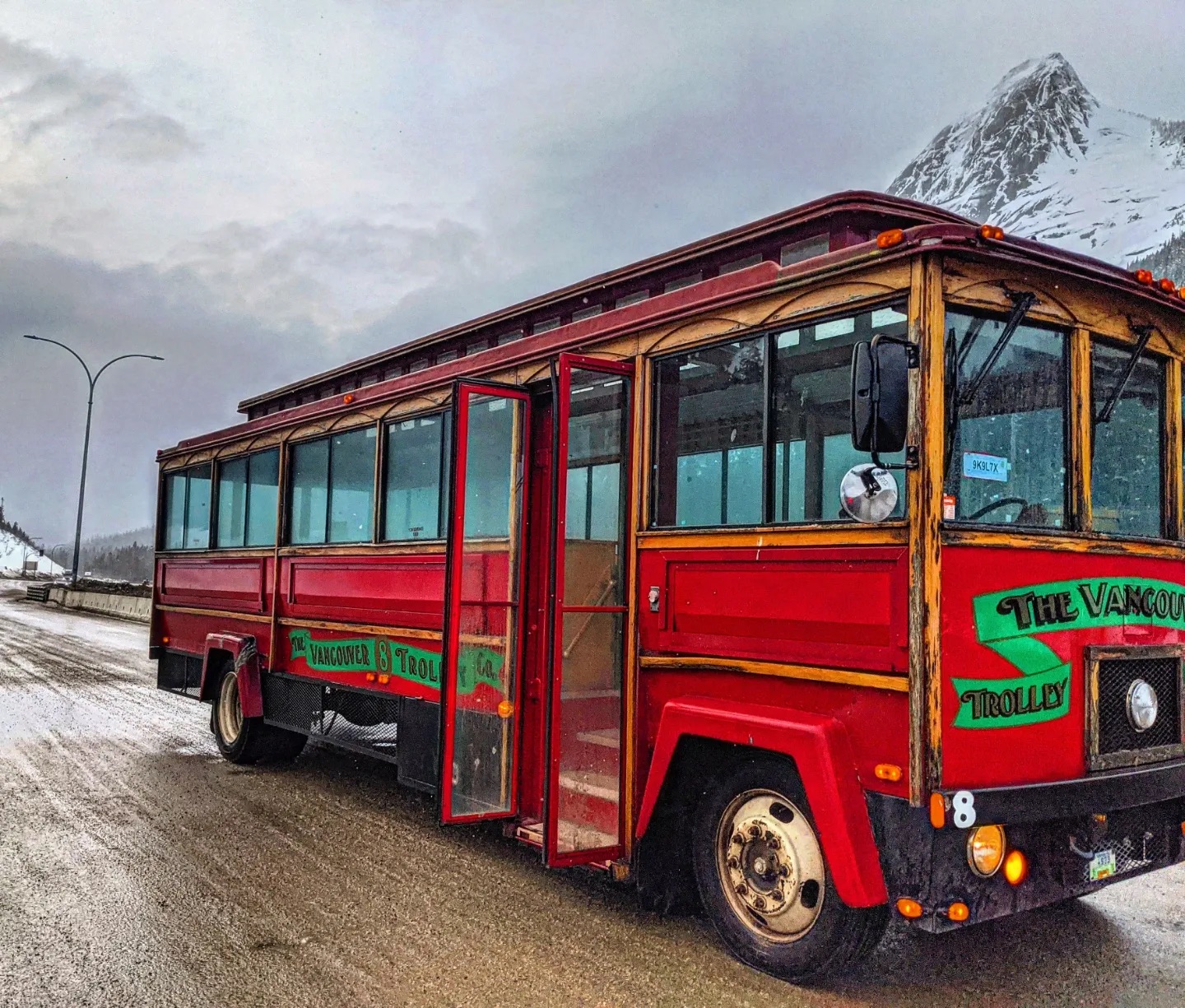Retro Vancouver trolleys to offer hop-on, hop-off service between Penticton, Naramata | iNwine