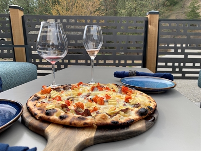 Delicious new dinner options and romantic accommodations at this Okanagan winery | iNwine