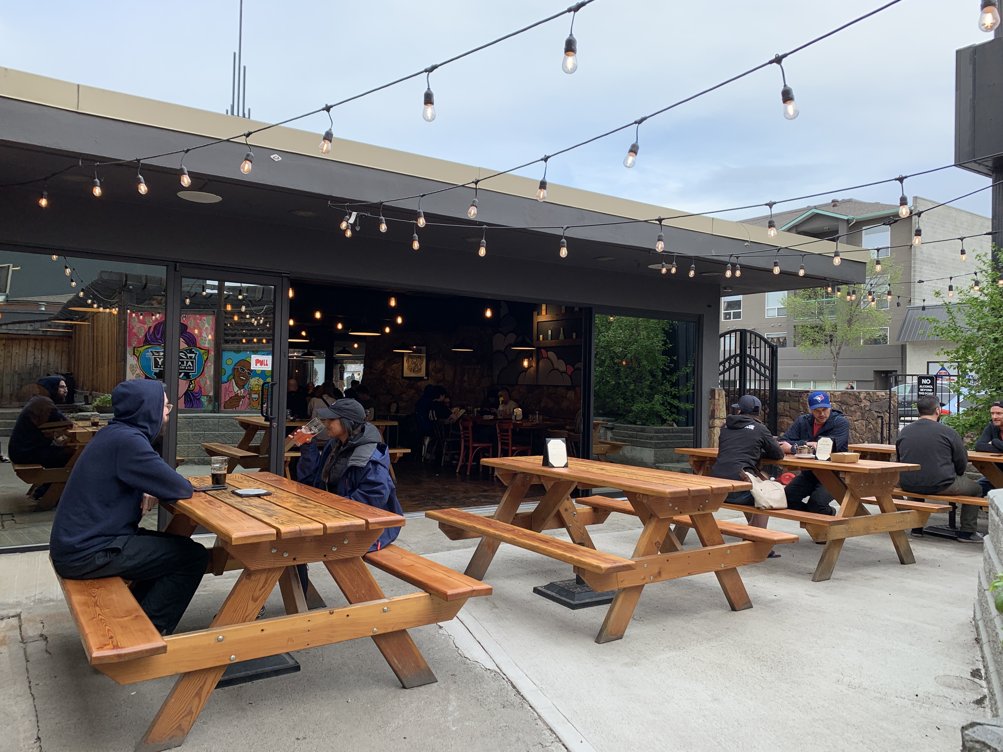 Appreciate patio season and delicious smoked meats with Kamloops’ Alchemy Brewing’s new menu | iNwine