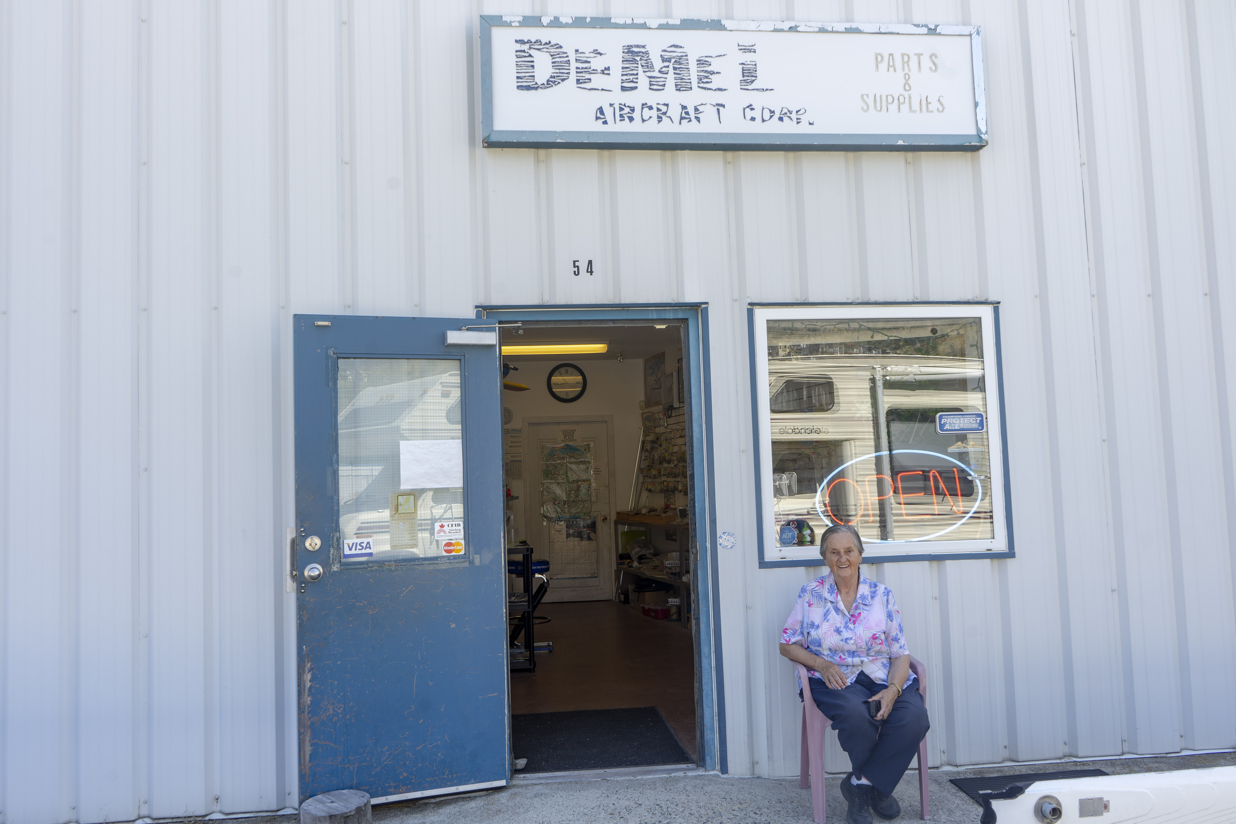 Penticton’s drive-in streetcar diner was like a scene from ‘Happy Days’ | iNwine Penticton’s drive-in streetcar diner was like a scene from ‘Happy Days’ | iNwine