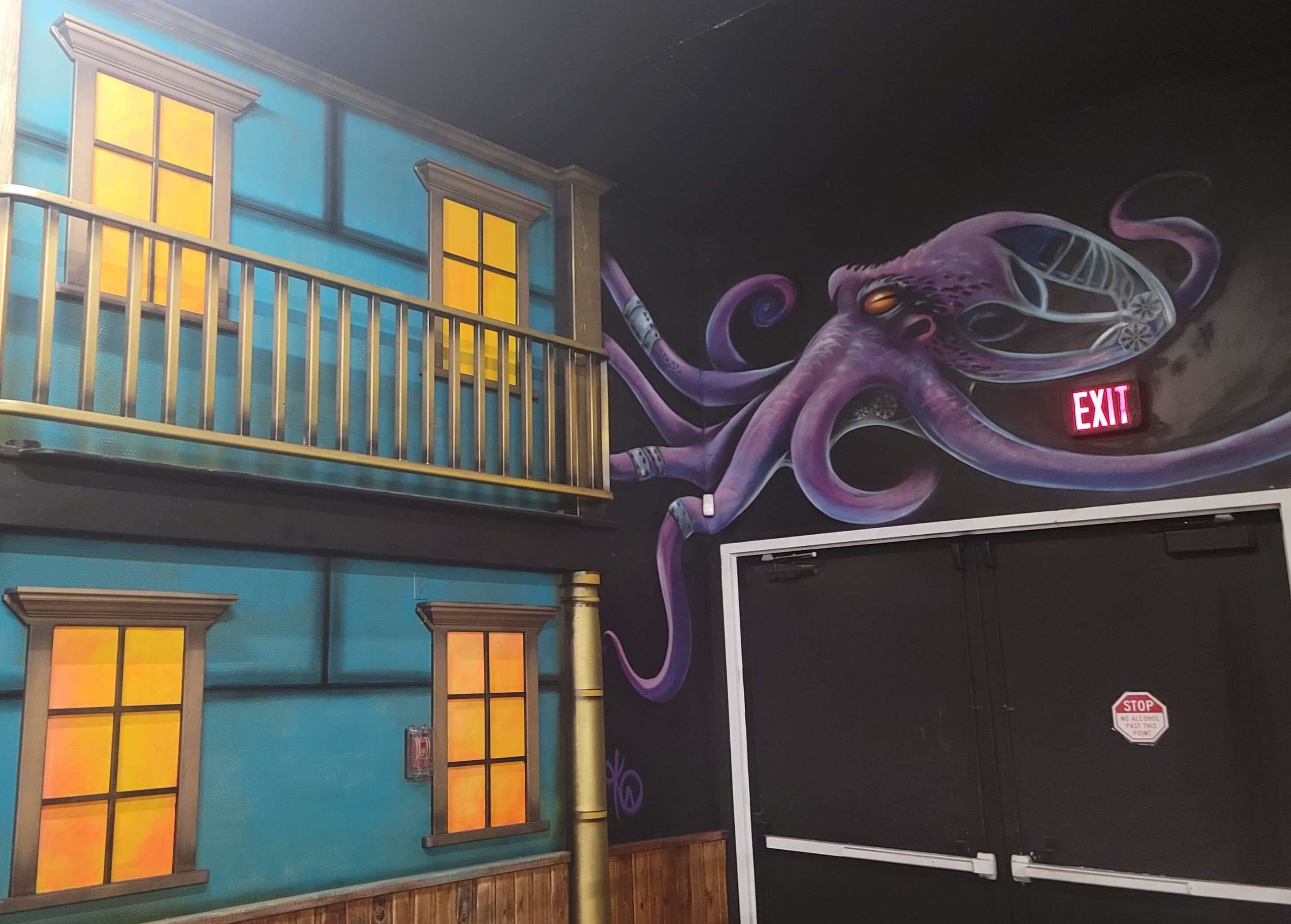 iN PHOTOS: Broody steampunk murals bring strange vibe to new Kamloops nightclub | iNwine iN PHOTOS: Broody steampunk murals bring strange vibe to new Kamloops nightclub | iNwine