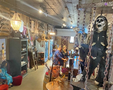 Kelowna winery embracing its spooky history for Halloween | iNwine