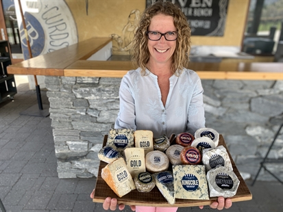 This Naramata Bench winery will convert you to a blue cheese believer | iNwine