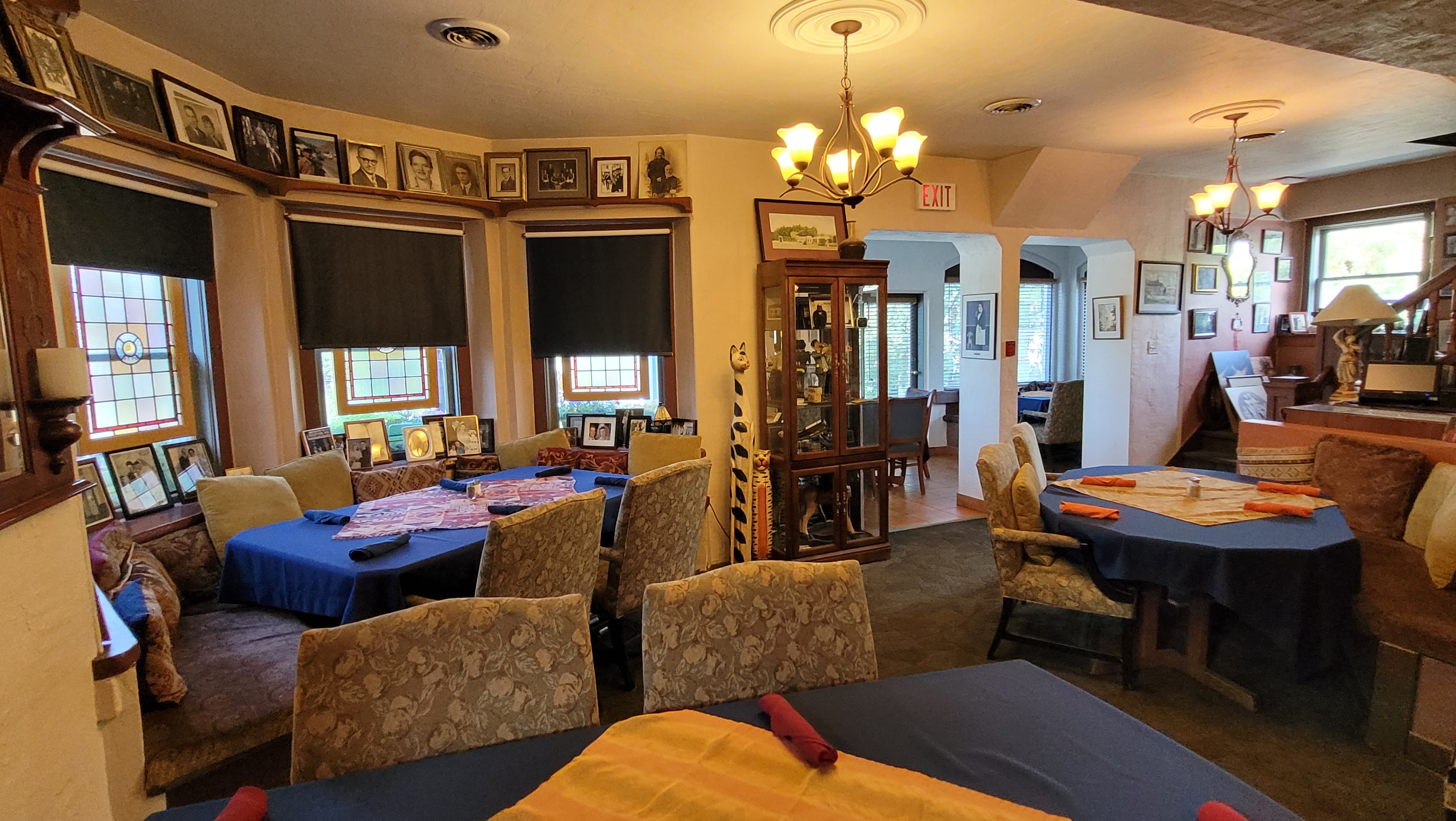 Zias in Summerland celebrates 25 years at iconic stone restaurant | iNwine