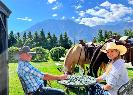 Mounted wine tours are now a thing in Keremeos | iNwine