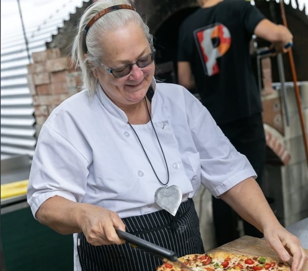 Pizzamor’eh Perfects the Art of Pizza Night | iNwine Pizzamor’eh Perfects the Art of Pizza Night | iNwine