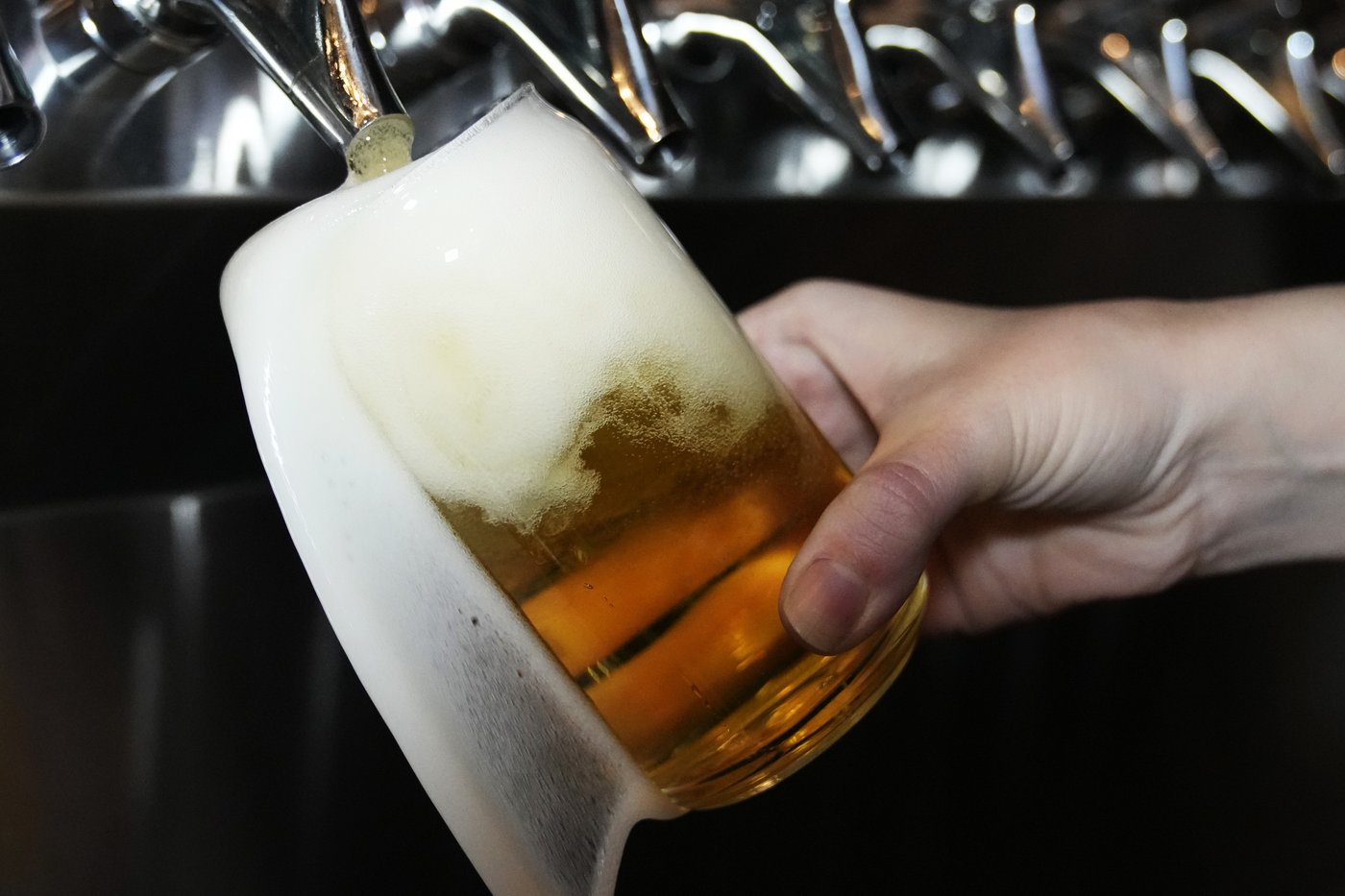 Alberta bars, restaurants now allowed to serve alcohol starting at 6 a.m. | iNwine