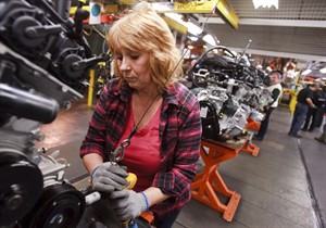 Chrysler to resume talks with the union representing its Canadian workers | iNFOnews.ca CP20220955