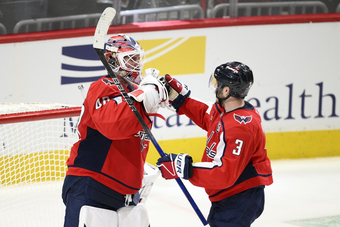 Capitals even series with 3-1 Game 2 win over Hurricanes | iNFOnews.ca