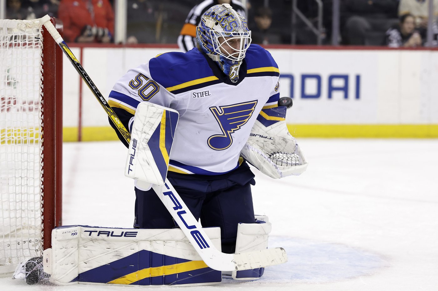 Jordan Binnington shuts out Devils and sets a Blues franchise record with his 152nd victory | iNFOnews.ca Jordan Binnington shuts out Devils and sets a Blues franchise record with his 152nd victory | iNFOnews.ca