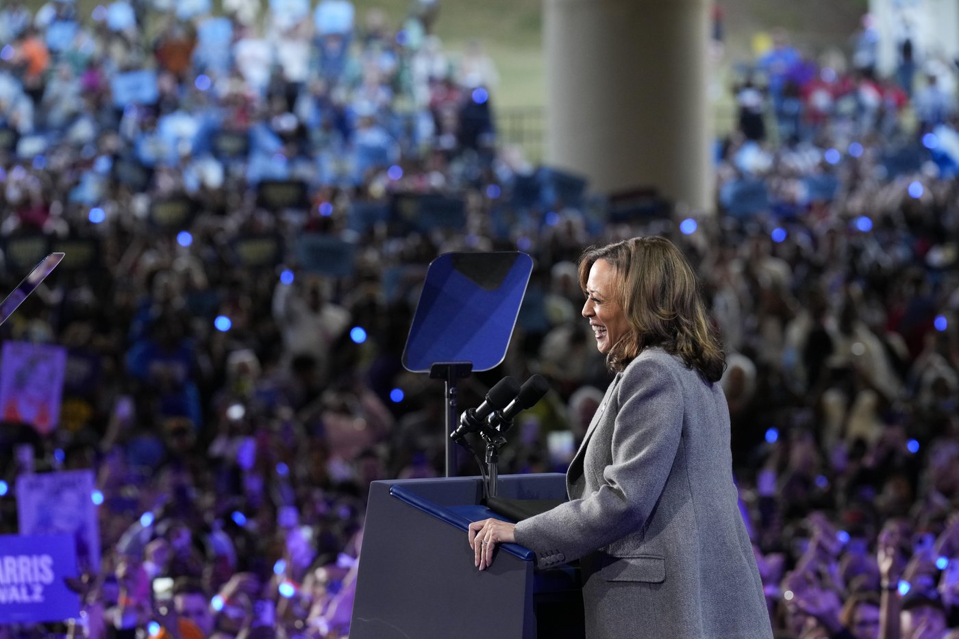 PHOTO COLLECTION: Election 2024 Campaign for President October 19 | iNFOnews.ca