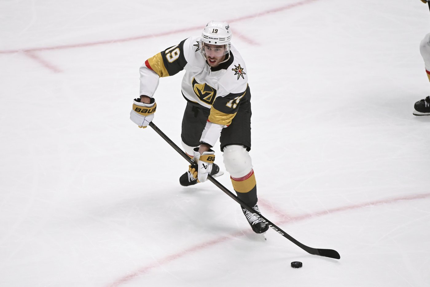 Vegas Golden Knights are re-signing Reilly Smith, AP source says | iNFOnews.ca Vegas Golden Knights are re-signing Reilly Smith, AP source says | iNFOnews.ca