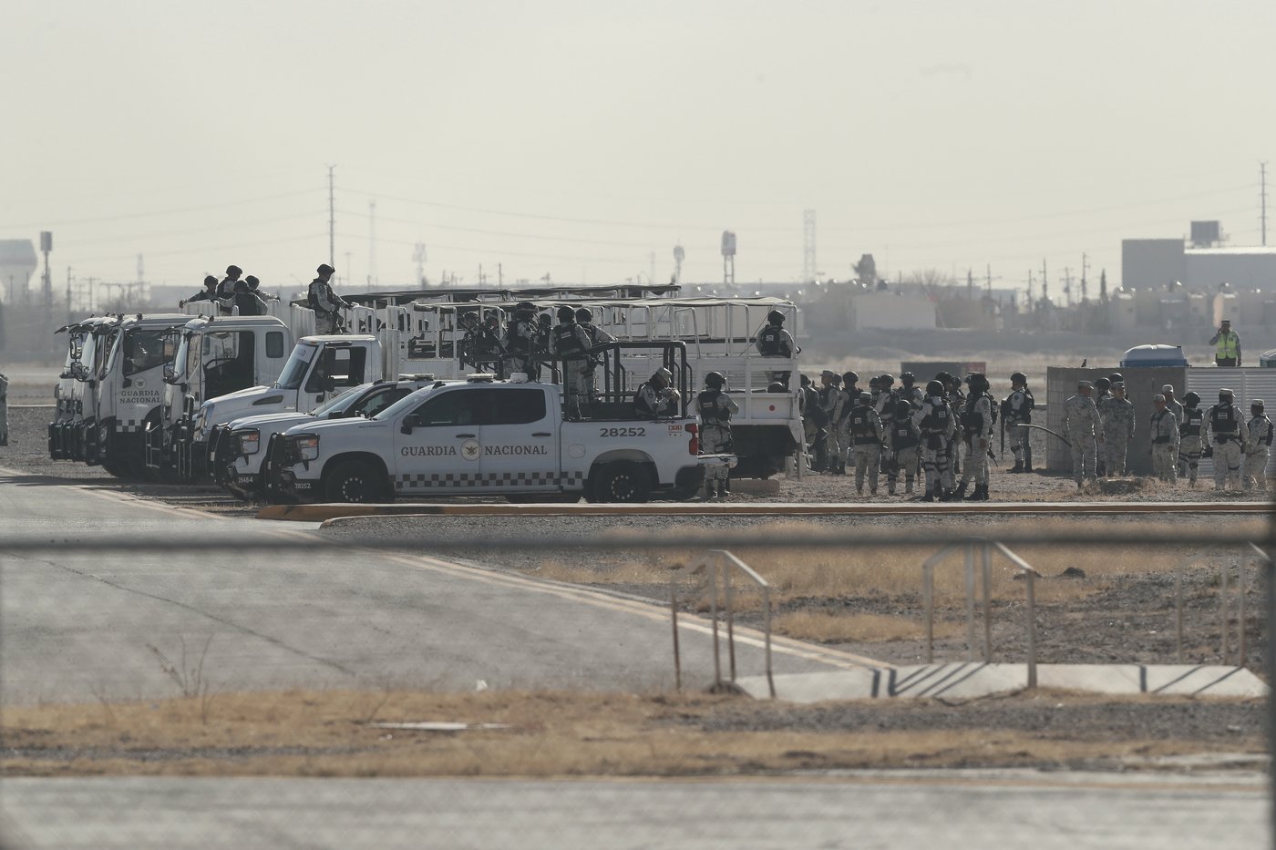Mexico deploys the first of 10,000 National Guard to US border after Trump's threat of tariffs | iNFOnews.ca Mexico deploys the first of 10,000 National Guard to US border after Trump's threat of tariffs | iNFOnews.ca