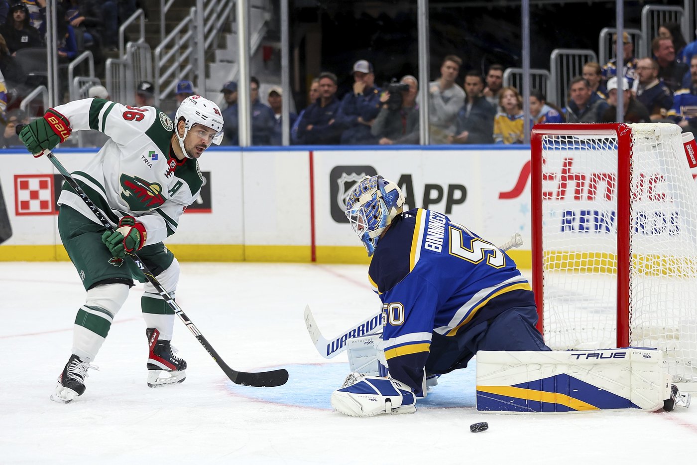 Goalie Gustavsson makes 27 saves, scores an empty-netter, Wild beat Blues 4-1 | iNFOnews.ca Goalie Gustavsson makes 27 saves, scores an empty-netter, Wild beat Blues 4-1 | iNFOnews.ca