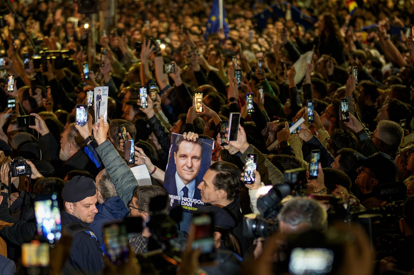 Romania's new pro-European president puts it back on a Western course, but fault lines remain | iNFOnews.ca Romania's new pro-European president puts it back on a Western course, but fault lines remain | iNFOnews.ca