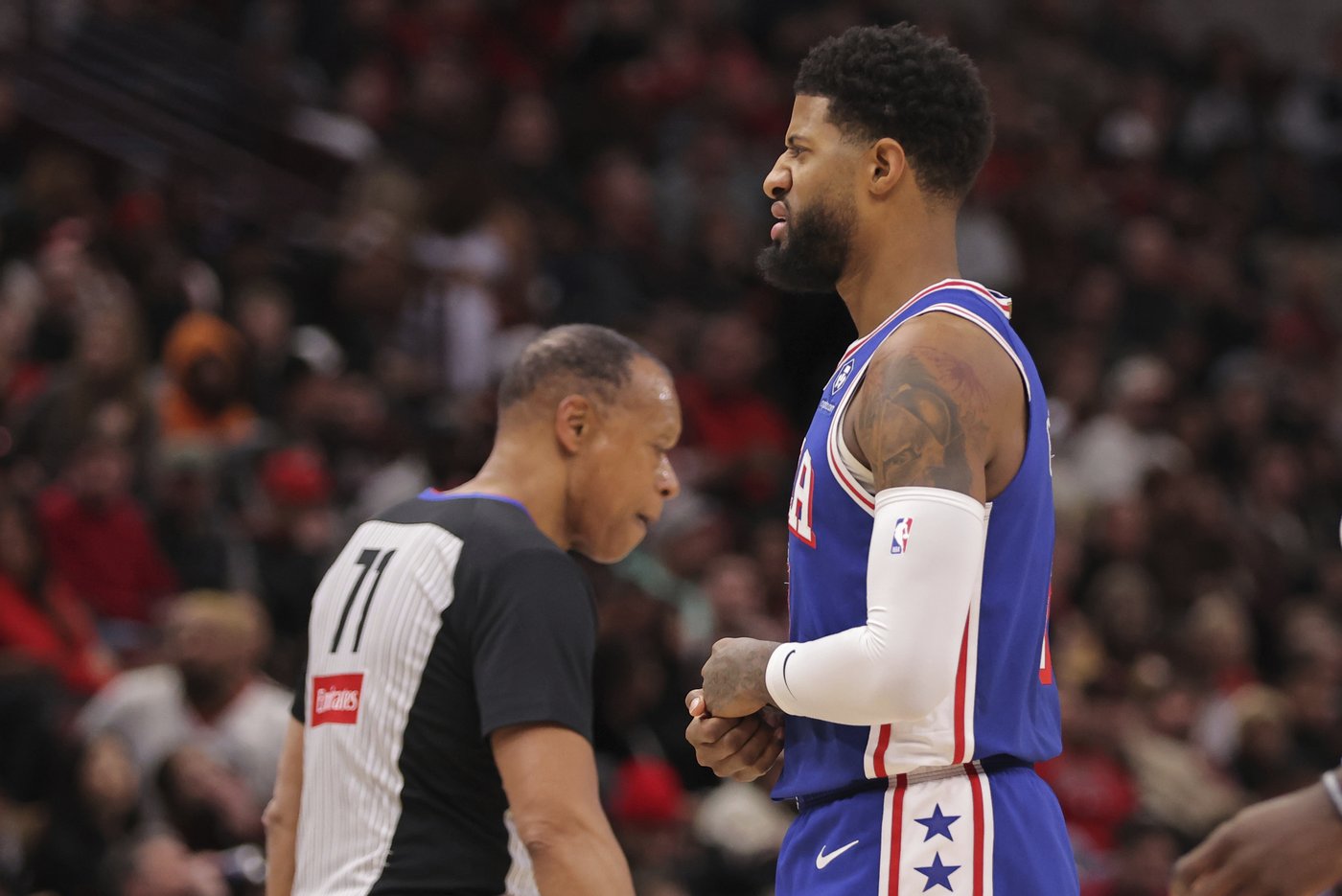 76ers star Paul George sits out again against Lakers with injured finger | iNFOnews.ca