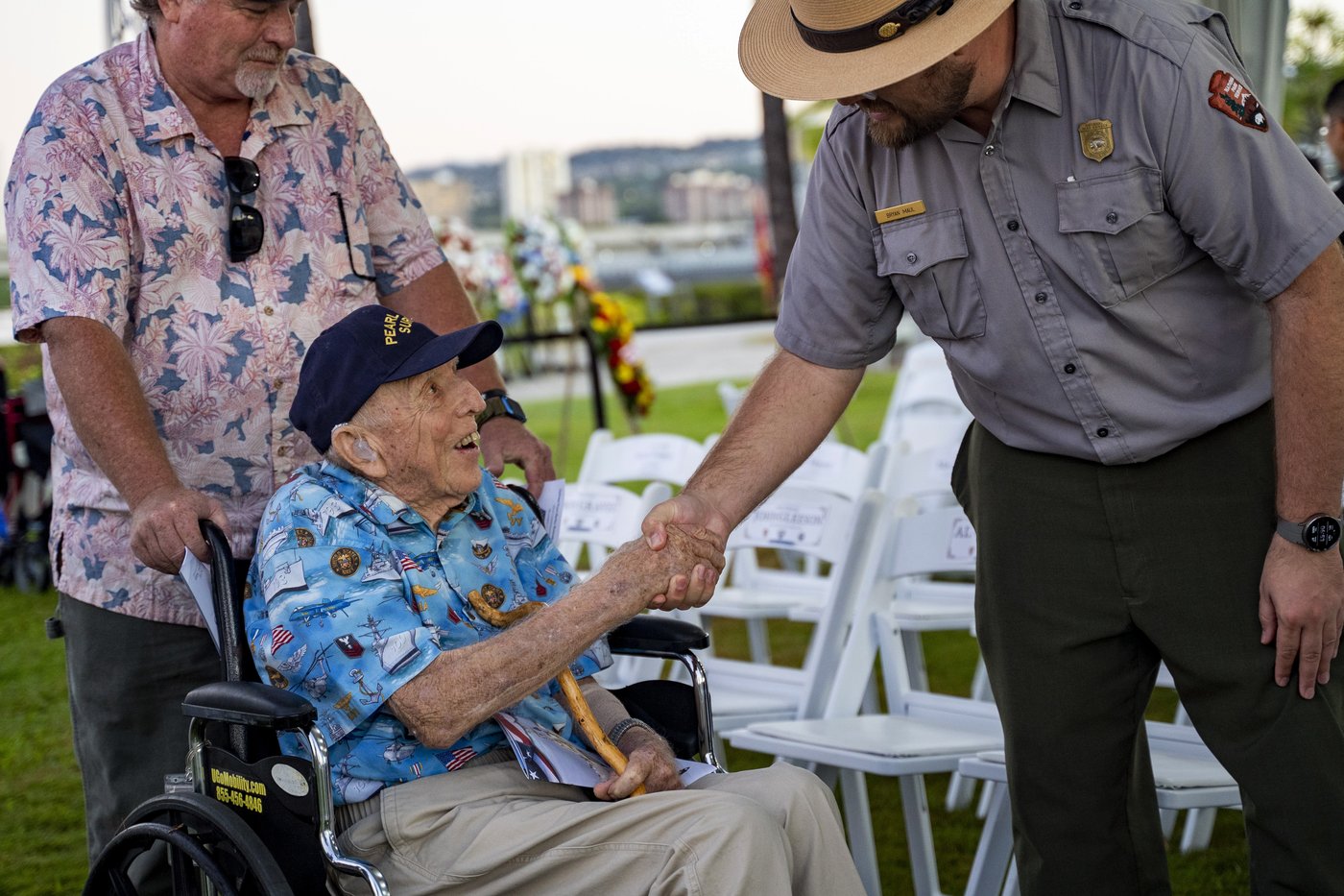 2 Pearl Harbor survivors, ages 104 and 102, return to Hawaii to honor those killed in 1941 attack | iNFOnews.ca 2 Pearl Harbor survivors, ages 104 and 102, return to Hawaii to honor those killed in 1941 attack | iNFOnews.ca