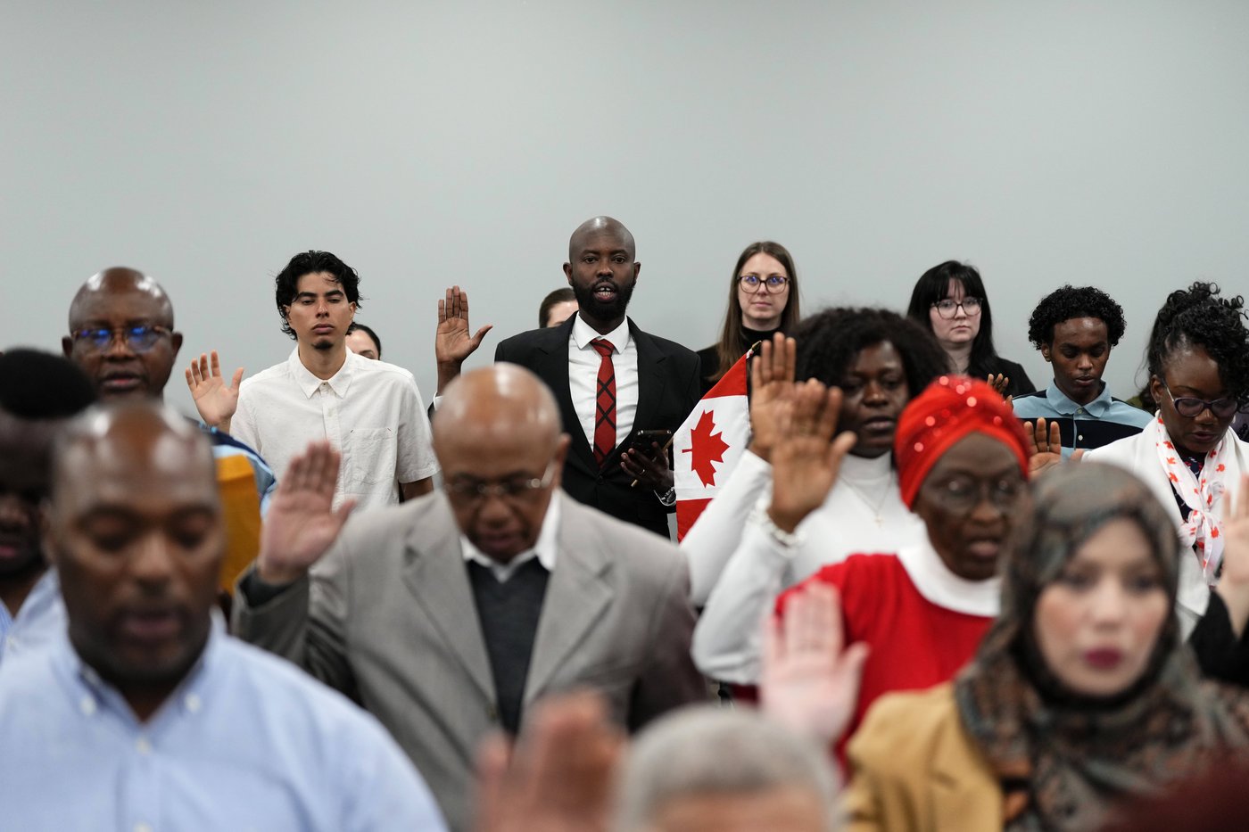 As support for immigration wanes, survey says optimism key to retaining immigrants | iNFOnews.ca