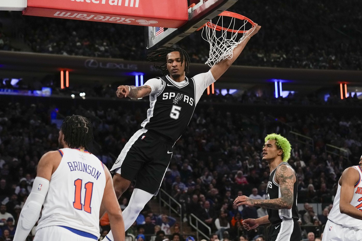 Bridges scores season-high 41, Knicks withstand Wembanyama's monster Christmas debut to edge Spurs | iNFOnews.ca Bridges scores season-high 41, Knicks withstand Wembanyama's monster Christmas debut to edge Spurs | iNFOnews.ca