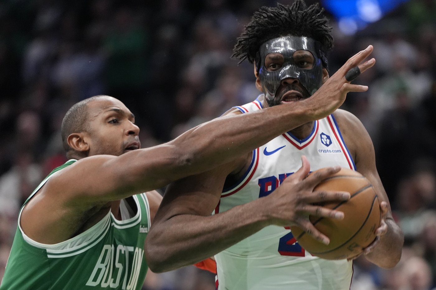 76ers star Joel Embiid falls during warmups but remains in lineup for matchup with Celtics | iNFOnews.ca