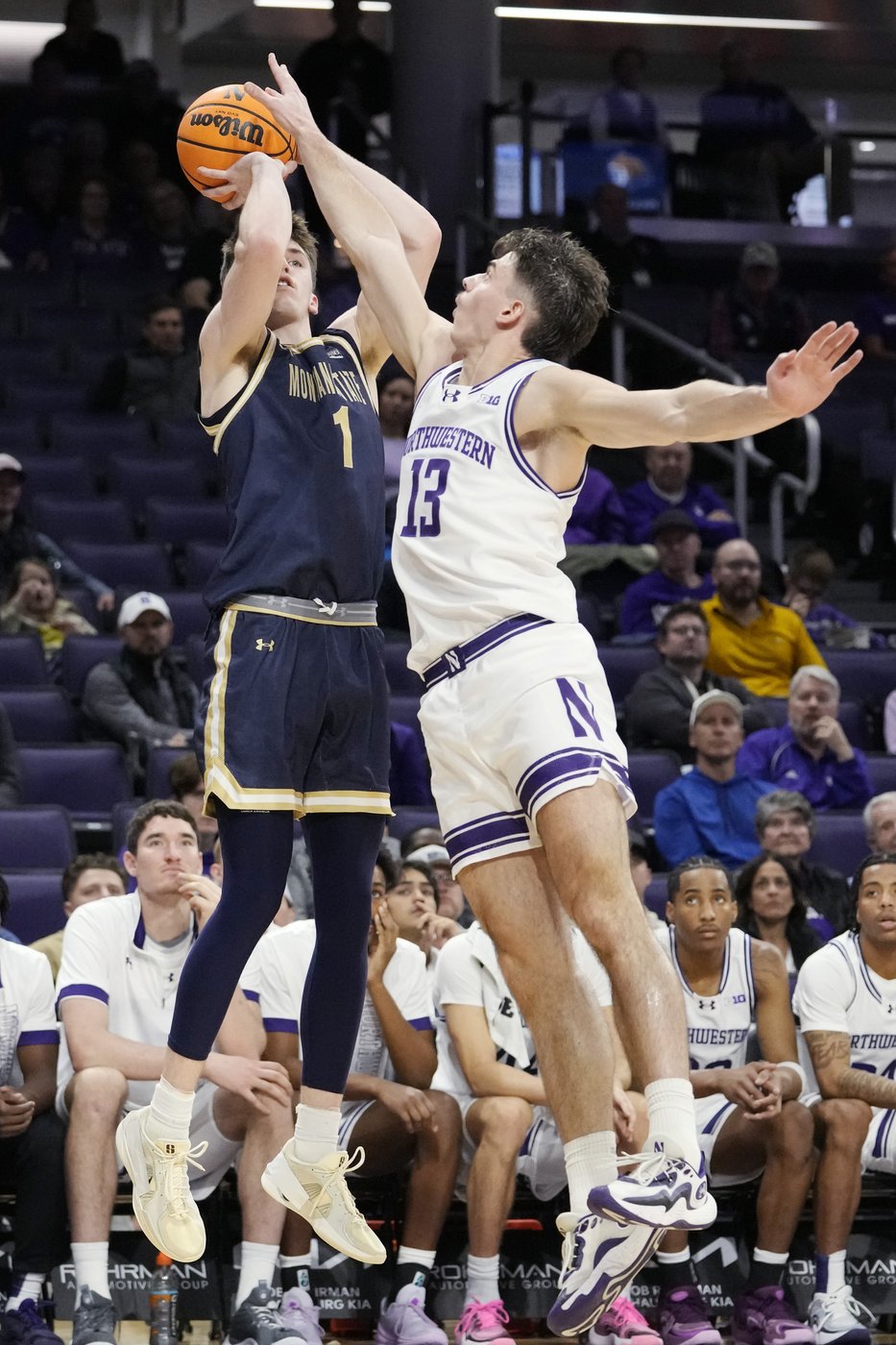 Martinelli scores 22, Barnhizer adds double-double and Northwestern holds off Montana State 72-69 | iNFOnews.ca Martinelli scores 22, Barnhizer adds double-double and Northwestern holds off Montana State 72-69 | iNFOnews.ca