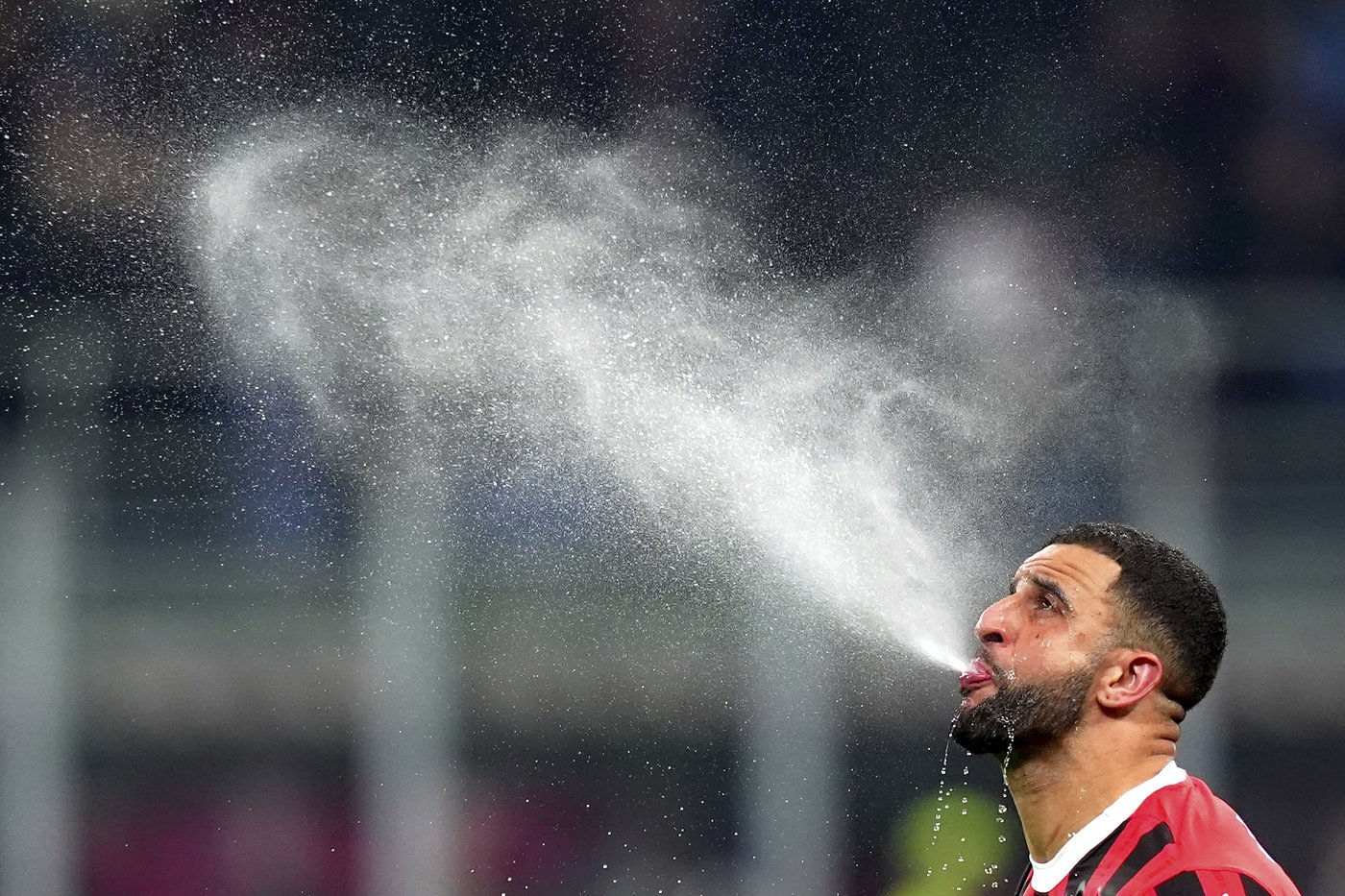AC Milan defender Kyle Walker undergoes surgery after fracturing elbow | iNFOnews.ca