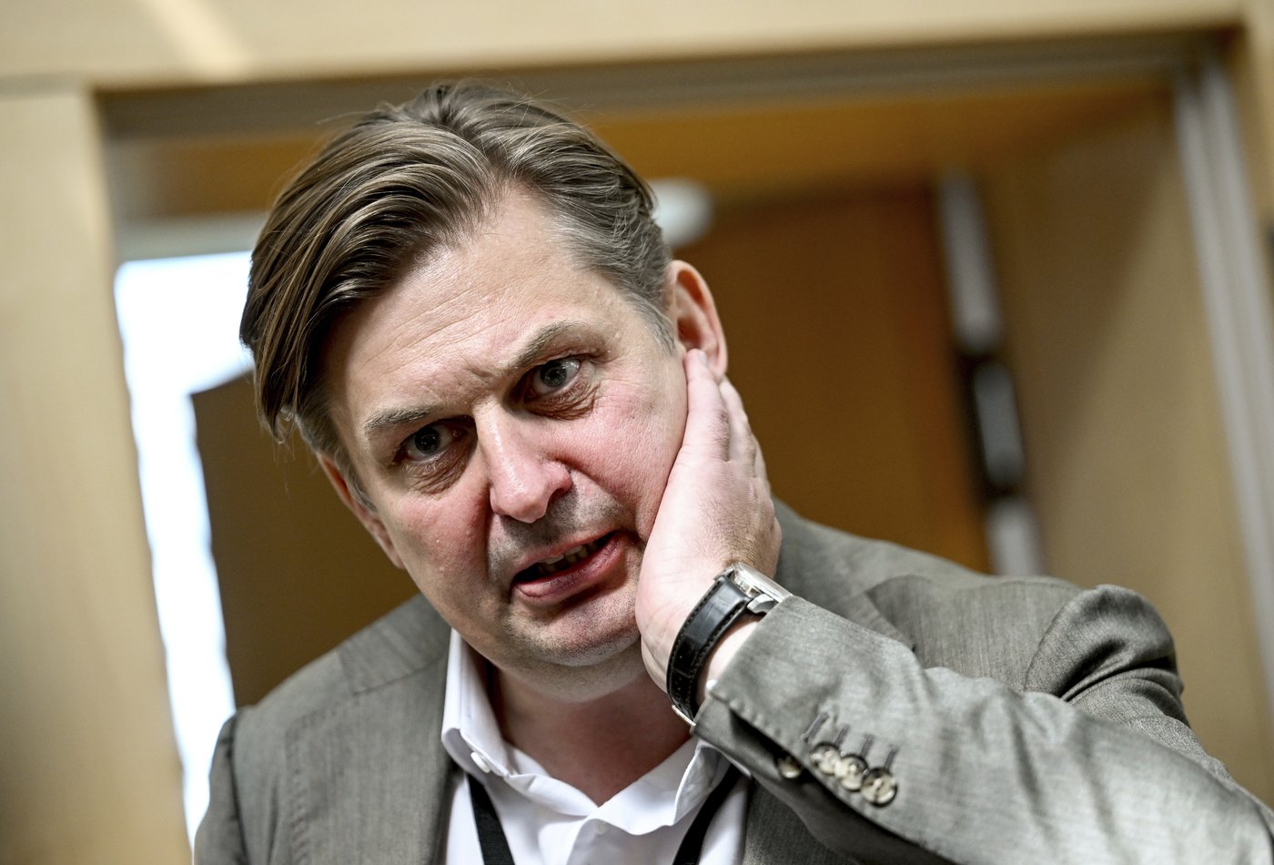 German parliament lifts immunity of a prominent far-right lawmaker and police search his home | iNFOnews.ca