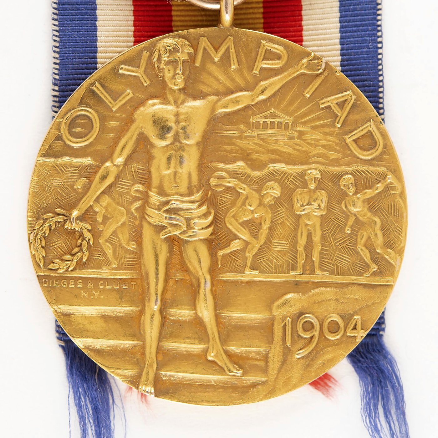 A rare gold medal from the 1904 St. Louis Olympics sells for $545,371 at auction | iNFOnews.ca