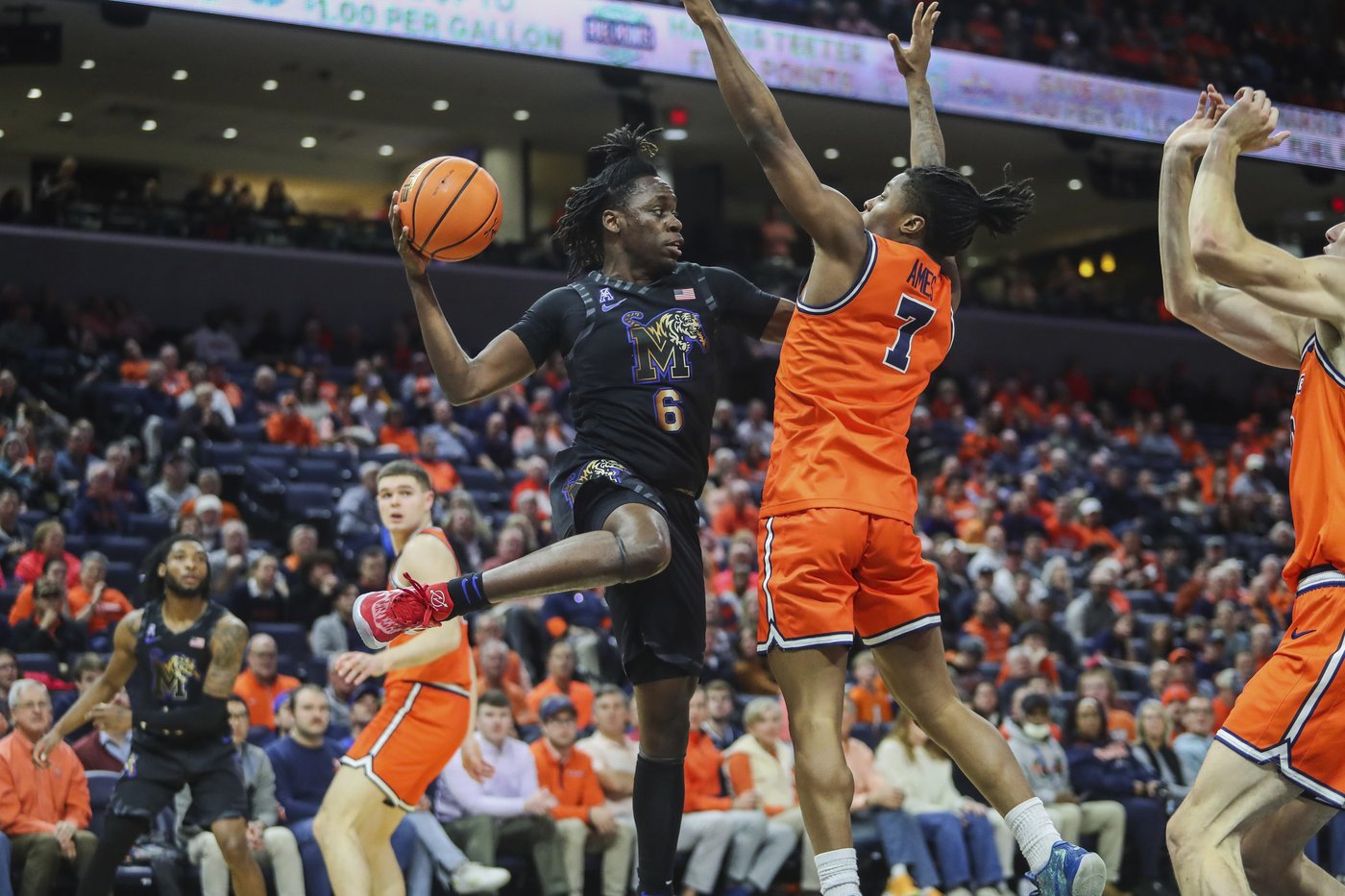 PJ Haggerty has big 2nd half in No. 21 Memphis' 64-62 victory at Virginia | iNFOnews.ca