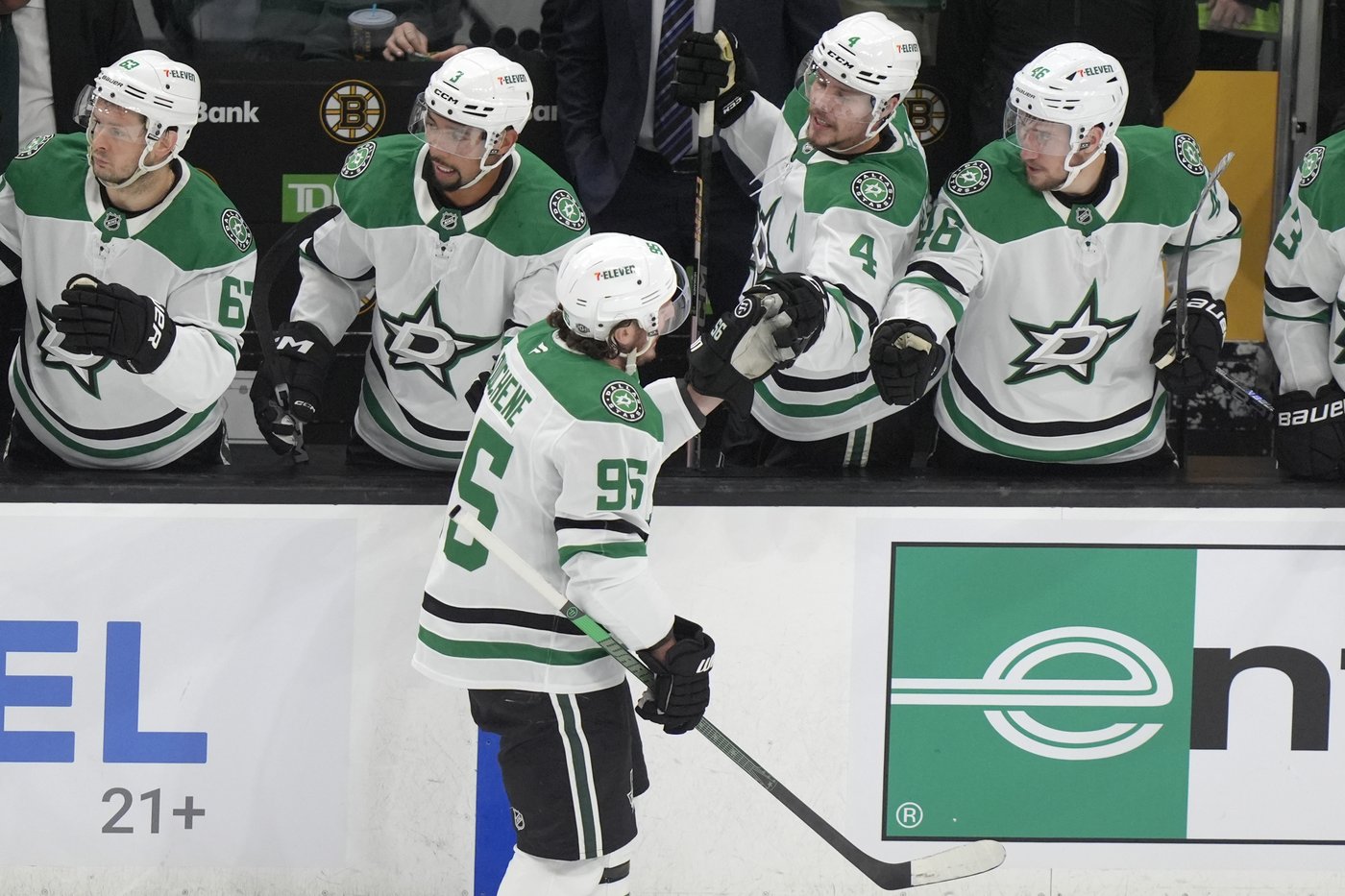 Seguin and Duchene have a goal and 2 assists each and Stars down Bruins 5-2 | iNFOnews.ca Seguin and Duchene have a goal and 2 assists each and Stars down Bruins 5-2 | iNFOnews.ca